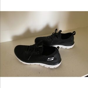 Sneakers sketchers black
